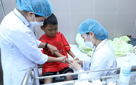 Lạng Sơn: Thời tiết giao mùa, số bệnh nhi nhập viện tăng cao