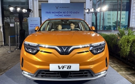VinFast, Ford đua nhau hút khách ngay cạnh Triển lãm ô tô Việt Nam 2022