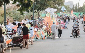 TP.HCM: Nam thanh niên chạy xe máy bị dây diều cứa cổ ở gần cầu Thủ Thiêm 2