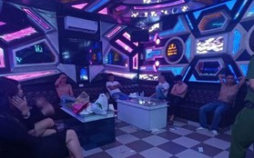 Bắt quả tang hàng chục dân chơi 'phê' ma tuý trong quán karaoke