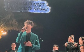 Tân binh Vpop và màn hát live đầu tiên: Đẹp trai nhưng hát đầy căng thẳng, lộ yếu điểm khi xử lí ca khúc