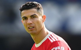 MU tiến hành kiện, từ chối trả lương cho Ronaldo