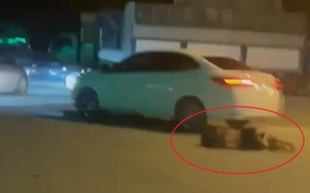 Xác định nguyên nhân tài xế ô tô tông thẳng 2 cô gái khi bị bao vây tại cây xăng