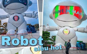 Giới trẻ TP.HCM đổ xô đến "sống ảo" với chú robot khổng lồ mới toanh trong khu đô thị ở thành phố Thủ Đức