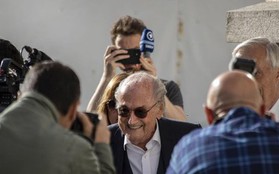 Sepp Blatter thừa nhận trao World Cup 2022 cho Qatar là sai lầm