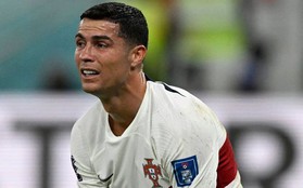 Ronaldo bật khóc nức nở sau khi bị loại khỏi kỳ World Cup cuối cùng sự nghiệp