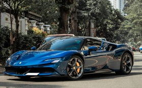 Nguyễn Quốc Cường lái Ferrari SF90 Spider giá hơn 40 tỉ đồng đi đăng ký biển số