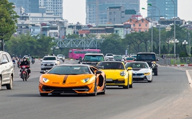 Dàn siêu xe, xe siêu sang cả trăm tỷ đồng diễu hành trên đường phố Hà Nội