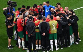 LĐBĐ Morocco gửi đơn khiếu nại lên FIFA, CĐV đồng lòng đòi đá lại trận bán kết