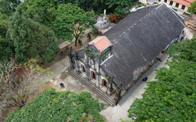 Vẻ đẹp của nhà thờ đá 120 tuổi xây bằng vỏ cây và dây tơ hồng ở Đà Nẵng