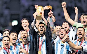 Argentina tức tốc khoe cúp vàng trước khi trả lại cho FIFA