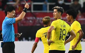 Đánh nguội Văn Hậu ngoài sân, Malaysia vẫn bị thổi 11m, trọng tài FIFA nói gì?