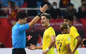 Thực hư thông tin trọng tài Nhật Bản thỉnh cầu CĐV Malaysia đừng làm phiền sau trận đấu tại AFF Cup