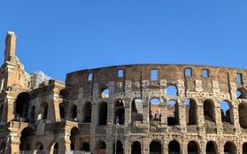Cảnh giác với trò lừa đảo chụp ảnh ở Đấu trường La Mã, Italy