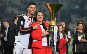 Cuộc đời đầy nước mắt của mẹ Ronaldo: Từng muốn chạy trốn khỏi chính căn nhà của mình, dành dụm từng đồng để nuôi đam mê của con