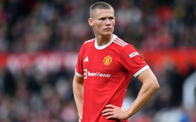 McTominay giơ "ngón tay thối", đáp trả huyền thoại MU ngay trên sóng truyền hình