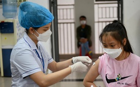 Hơn 8.400 trẻ em Hà Nội đã tiêm vaccine Covid-19, sức khoẻ hiện ra sao?