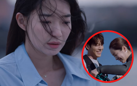 Vừa mới thấy Woo Bin tình tứ bên gái lạ, Shin Min Ah đã gieo mình xuống biển ở Our Blues tập 6?