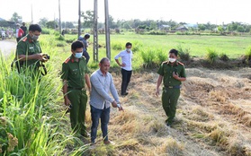 Xách giỏ gà đi ngang qua nhà chủ nợ, người đàn ông bị đâm tử vong