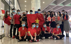 Loạt đội tuyển Esports Việt sẵn sàng cho hành trình "gặt vàng" SEA Games 31, fan girl cổ vũ cực nhiệt!