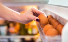 99% chị em sai lầm khi bảo quản trứng ở vị trí này, biến tủ lạnh thành ổ lây nhiễm vi khuẩn
