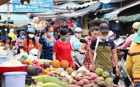 Chóng mặt vì giá hàng hóa tăng vùn vụt: "Vừa ra đến chợ đã hết sạch tiền"