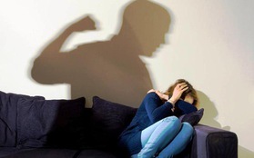 Người có hành vi bạo lực gia đình có thể bị cấm tiếp xúc trong 3 ngày