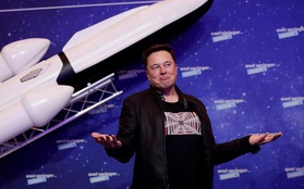 SpaceX đuổi việc nhân viên nói xấu Elon Musk