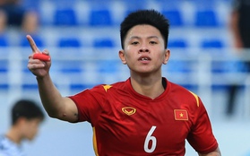 Vũ Tiến Long: "Từ nghi ngờ, tôi tin HLV Gong hơn sau trận U23 Việt Nam thua 0-3 UAE"