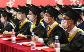 Trung Quốc: Sinh viên tốt nghiệp giữa "bão thất nghiệp"