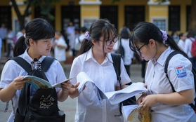 Chấm thi lớp 10 ở Hà Nội: Xuất hiện nhiều điểm 9-10 môn Toán, có điểm 0