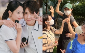 Kim Seon Ho vừa nhập viện, Shin Min Ah lại khoe ảnh tái ngộ hội Hometown Cha-Cha-Cha