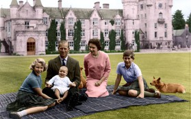 Lâu đài Balmoral đặc biệt như thế nào mà Nữ hoàng Anh luôn mời con cháu đến nghỉ hè cùng với bà hàng năm?