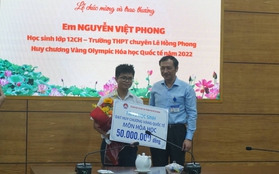 TP HCM: Chàng trai "vàng" Olympic Hóa học quốc tế 2022 nhận "mưa" tiền thưởng