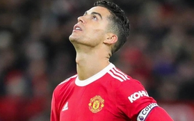 Nói rằng yêu, nhưng Ronaldo lại đẩy MU vào cơn ác mộng