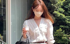 Quý cô Hàn Quốc chuyên diện trang phục màu trung tính nhưng không gây nhàm chán nhờ mix đồ thông minh