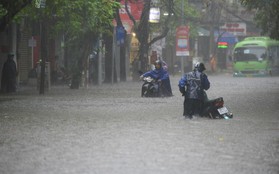 Nằm trong vùng bão có thể đi qua, Hà Nội sắp đón mưa đỉnh điểm