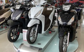 Rời hội "xe nhà giàu", Honda Vision tiếp tục giảm thêm 5 triệu đồng tại đại lý, Honda Lead, Air Blade... dần hạ nhiệt