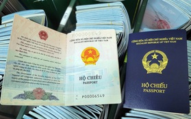 Đến lượt Czech không công nhận hộ chiếu mẫu mới xanh tím than của Việt Nam