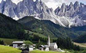 Rặng núi Dolomites phía Bắc nước Ý: Kiệt tác thiên nhiên được UNESCO công nhận là di sản thế giới