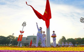 Thiêng liêng nghi Lễ thượng cờ tại Quảng Trường Ba Đình những ngày tháng 9 lịch sử