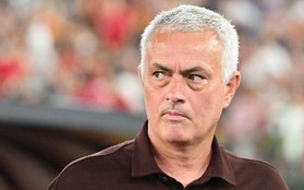 Nhận thất bại kỷ lục, Jose Mourinho nói gì?