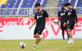 U20 Việt Nam loại 10 cầu thủ sau trận hòa Palestine, triệu tập 'thần đồng' V-League