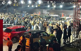 Hơn 1.000 người chen chúc xem xe thắng giải Car Choice Awards 2022