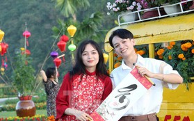 Giới trẻ Đà Nẵng rộn ràng check in vườn hoa xuân dưới chân Ngũ Hành Sơn