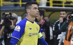 HLV Al Nassr ám chỉ Ronaldo khiến các đồng đội đánh mất mình