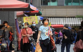 Kinh tế dư dả, Đài Loan (Trung Quốc) mừng tuổi cho toàn dân