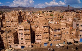 Những ngôi nhà chọc trời bằng bùn đất ở Yemen: Không dùng giàn giáo để xây dựng, phải liên tục được bảo trì vì bị thiên nhiên “tác động”