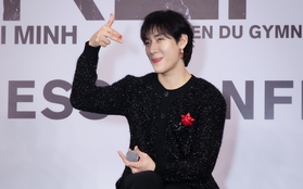 BamBam (GOT7) chúc mừng ngày Phụ nữ Việt Nam bằng tiếng Việt, mẹ ruột đến ủng hộ trễ vì… kẹt xe