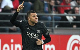 Mbappe lập hat-trick siêu đẳng, đưa PSG lên ngôi đầu